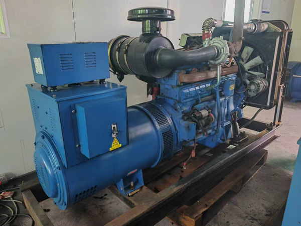 中宁100kW柴油发电机组使用多级机油有哪些优缺点？